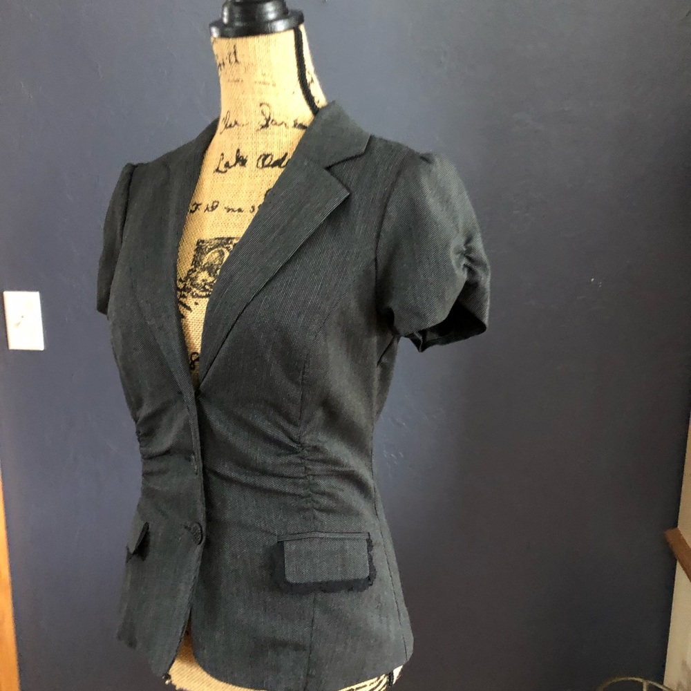 Maurices short sleeve blazer NWT SZ. S